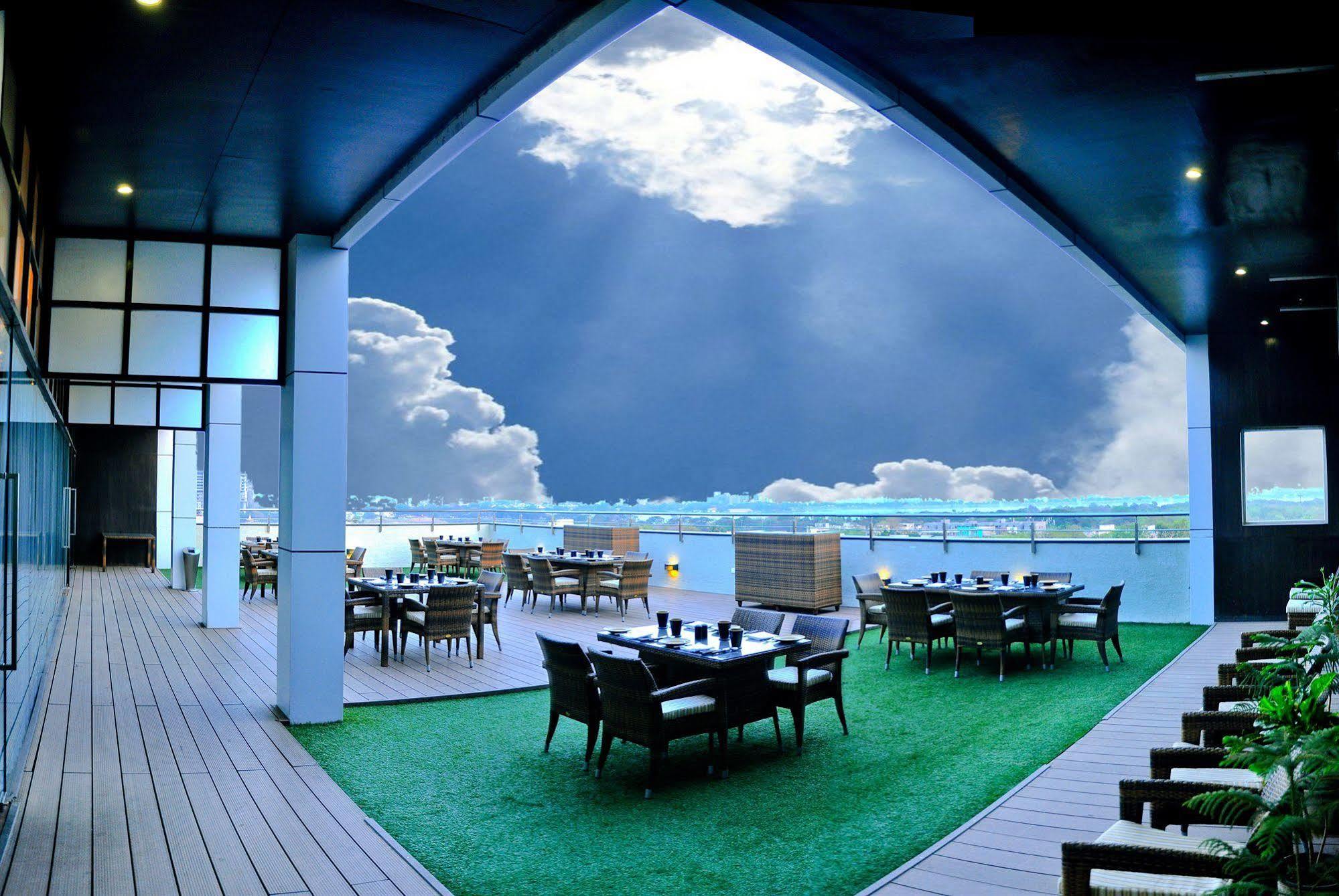 Manasarovar - The Fern Hyderabad Eksteriør bilde